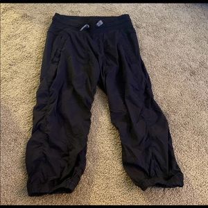 Ivivva crop leggings